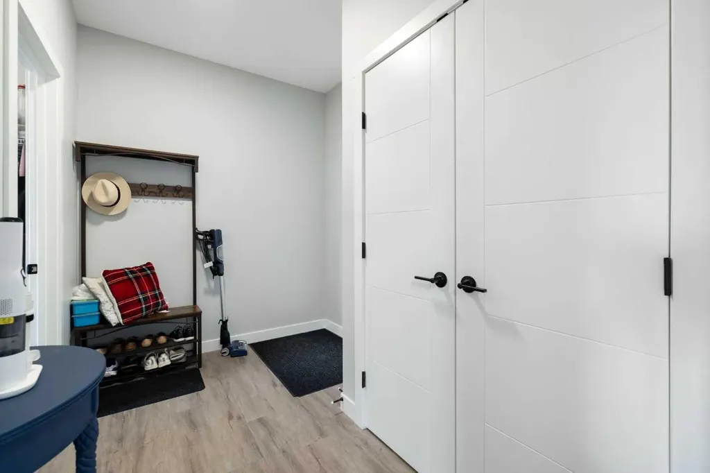 836 Edgefield Street Strathmore AB T1P 0A7
