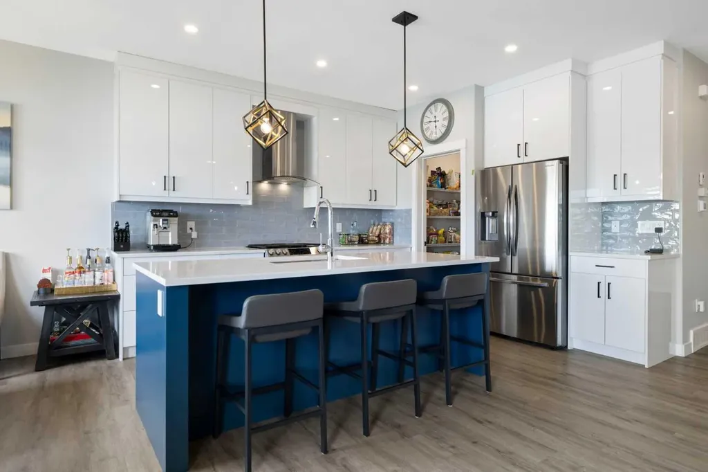 836 Edgefield Street Strathmore AB T1P 0A7