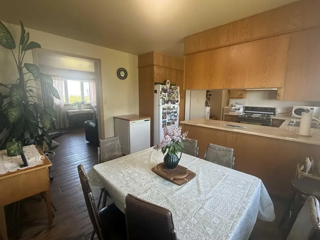 236 1 Avenue S Rural Special Areas No. 2 AB T0J 3P0