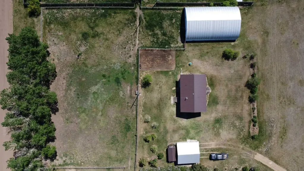 236 1 Avenue S Rural Special Areas No. 2 AB T0J 3P0