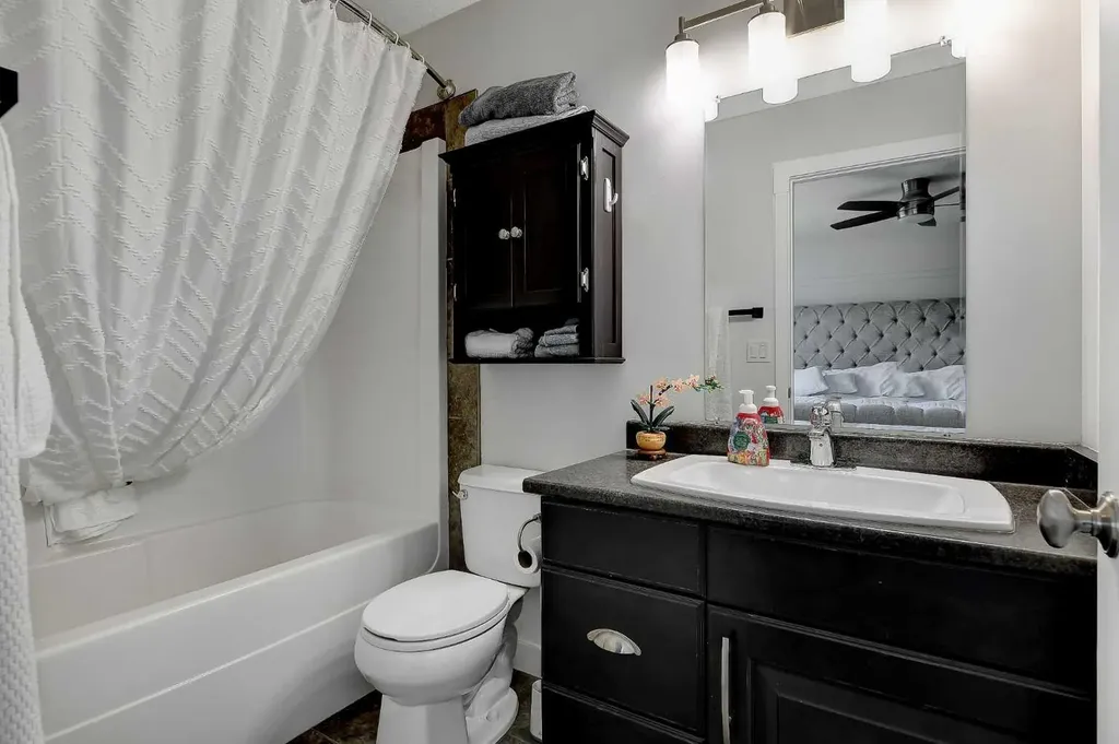 11513 71 Avenue Grande Prairie AB T8W 0E8