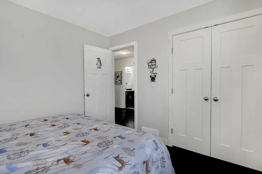 11513 71 Avenue Grande Prairie AB T8W 0E8