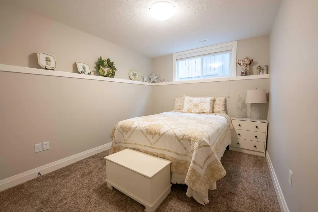 291 Tartan Circle W Lethbridge AB T1J 0Z1