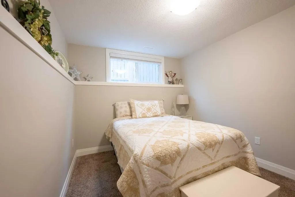 291 Tartan Circle W Lethbridge AB T1J 0Z1