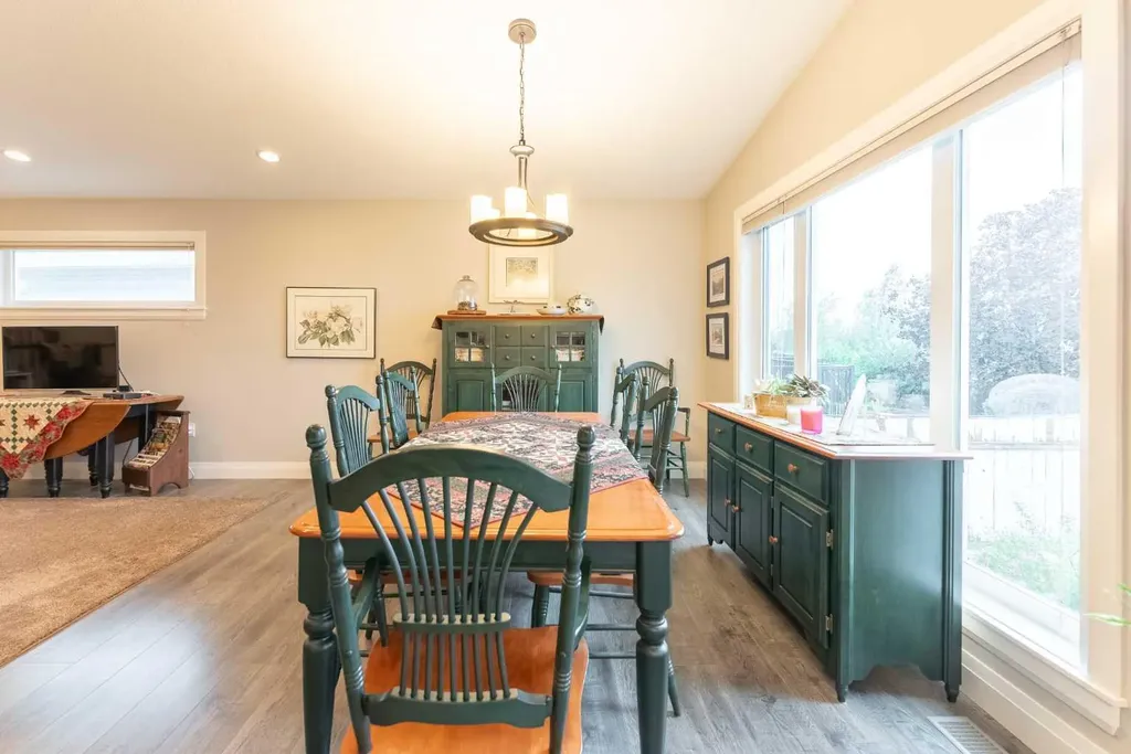 291 Tartan Circle W Lethbridge AB T1J 0Z1