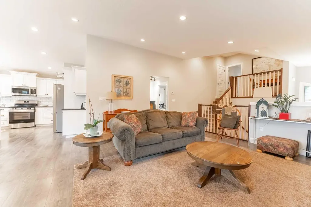 291 Tartan Circle W Lethbridge AB T1J 0Z1