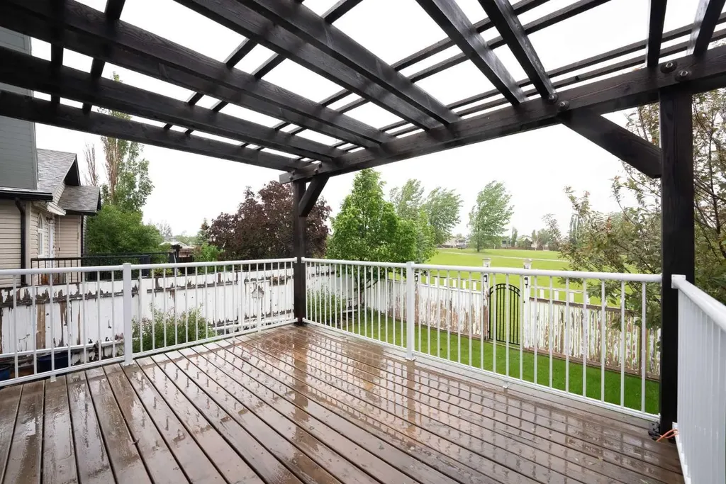 291 Tartan Circle W Lethbridge AB T1J 0Z1