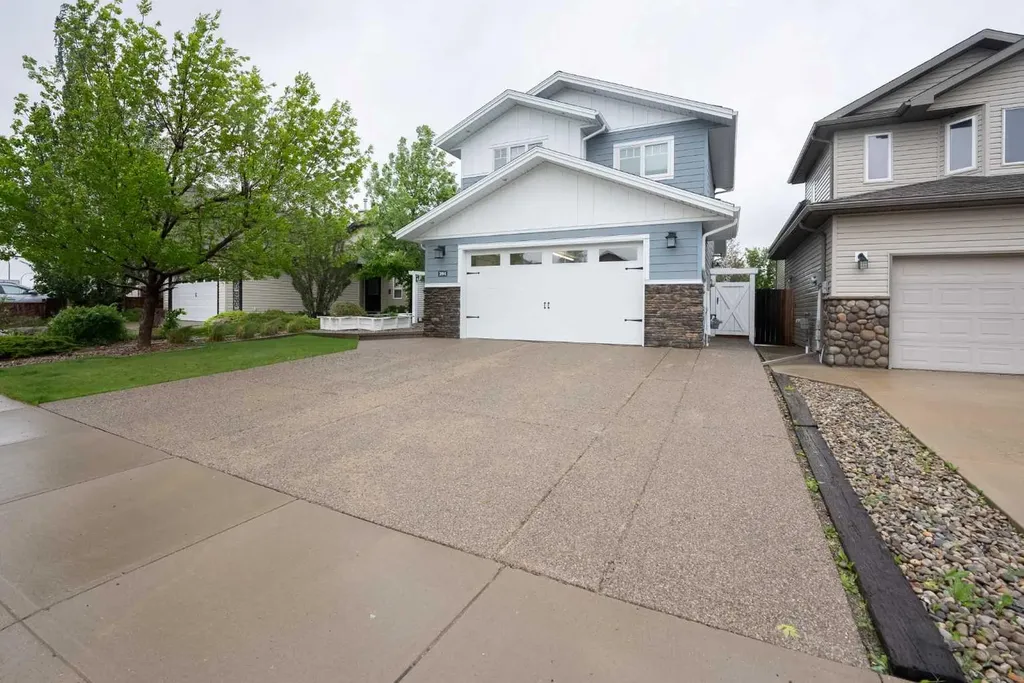291 Tartan Circle W Lethbridge AB T1J 0Z1