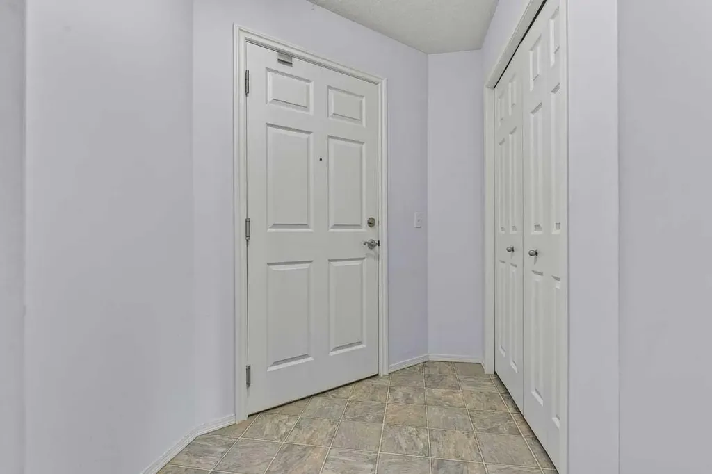928 Arbour Lake Road NW Calgary AB T3G 5T2