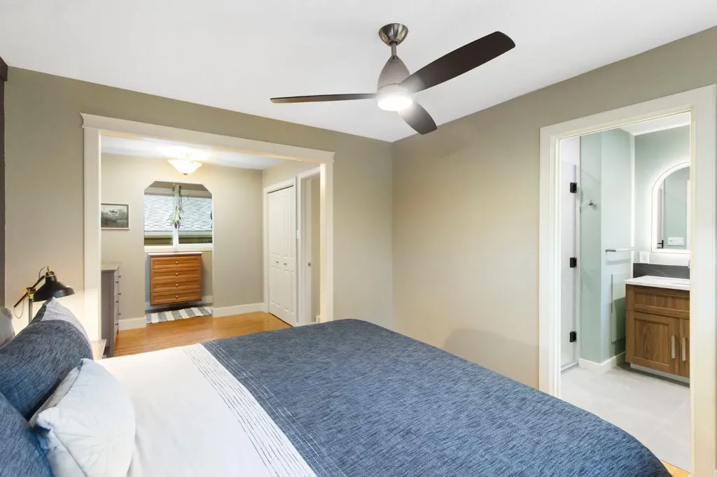 10504 Spadina Drive SW Calgary AB T2W 0T4