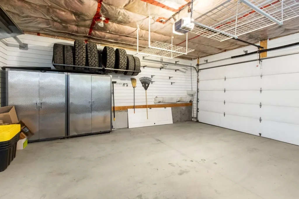 10504 Spadina Drive SW Calgary AB T2W 0T4