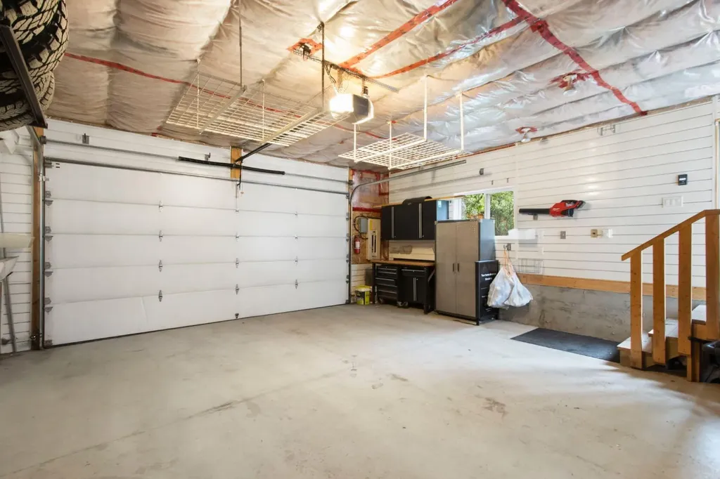 10504 Spadina Drive SW Calgary AB T2W 0T4