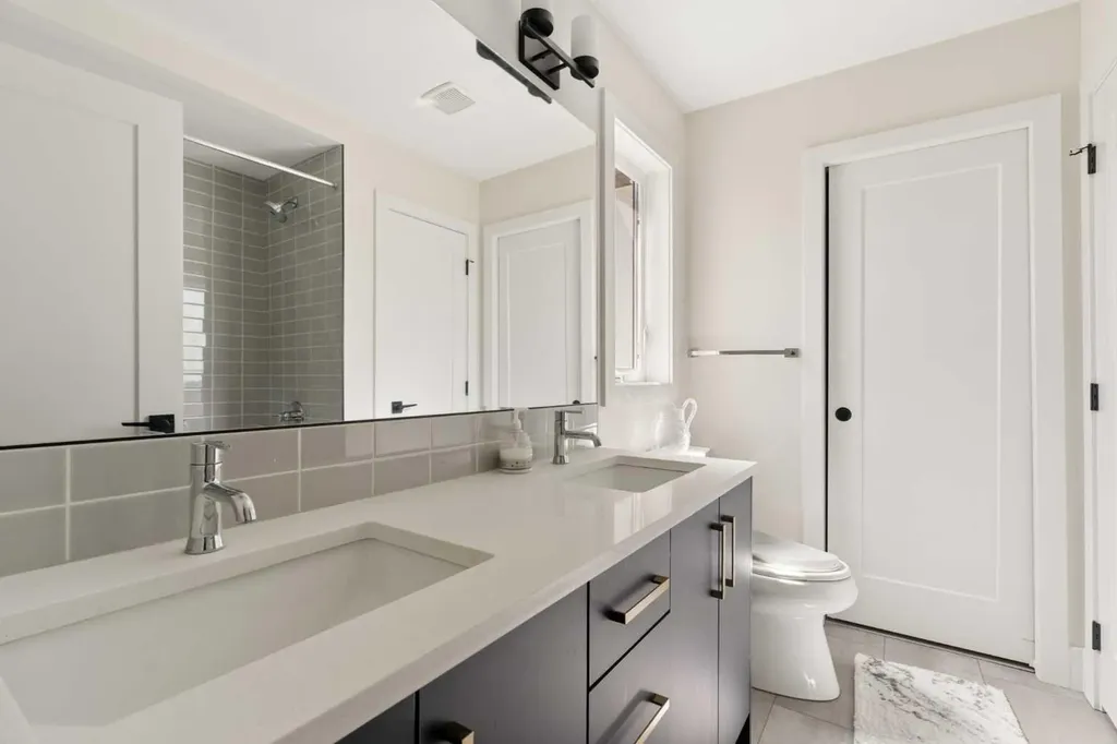 2851 12 Avenue SW Calgary AB T3C 3Y7