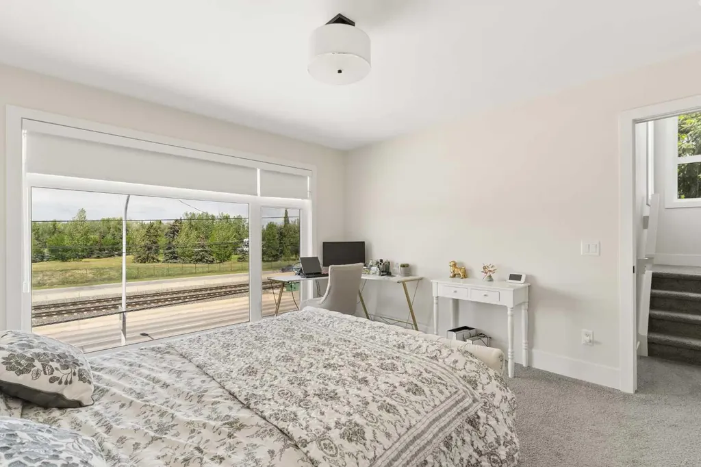 2851 12 Avenue SW Calgary AB T3C 3Y7