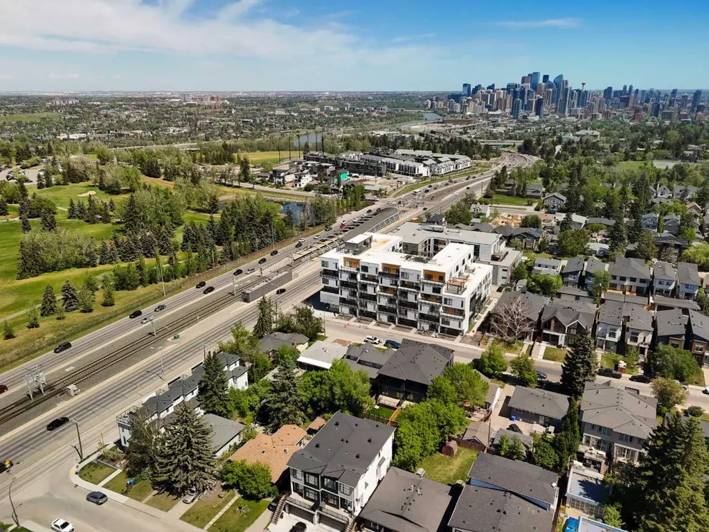 2851 12 Avenue SW Calgary AB T3C 3Y7
