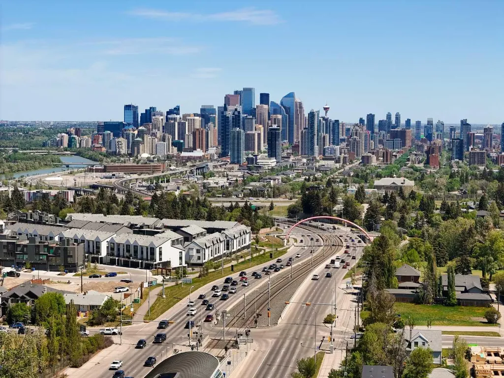 2851 12 Avenue SW Calgary AB T3C 3Y7