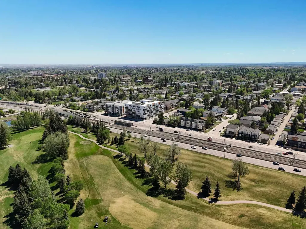 2851 12 Avenue SW Calgary AB T3C 3Y7