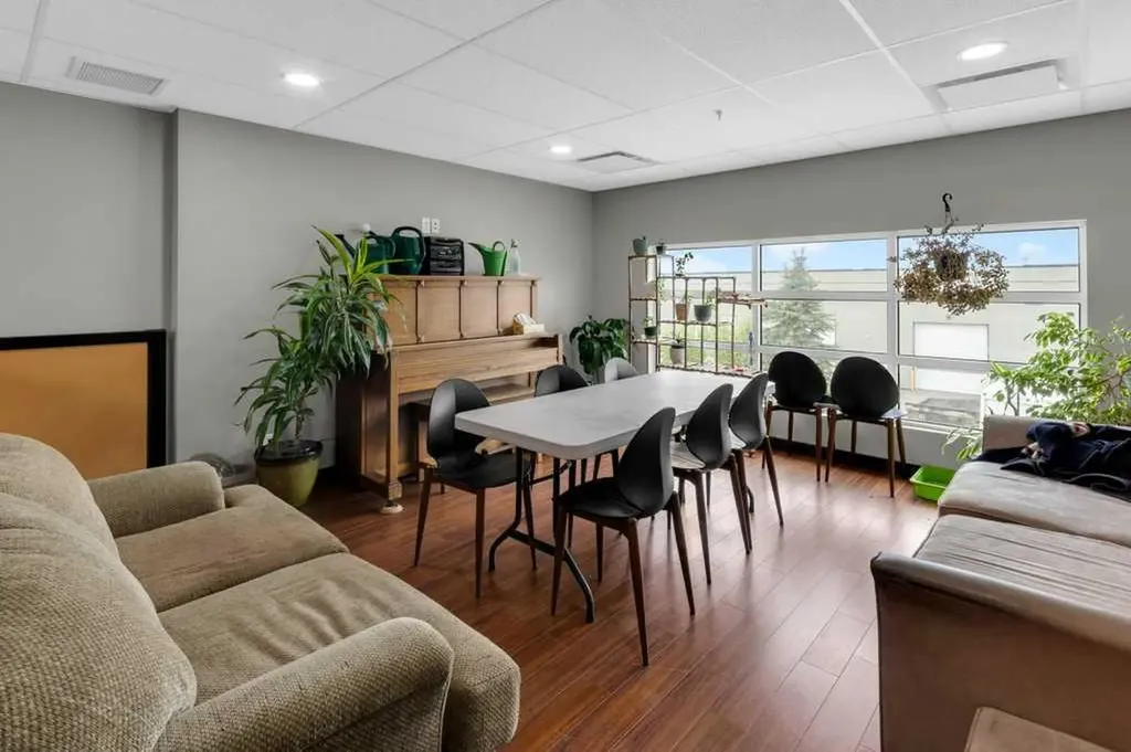 2914 Kingsview Boulevard SE Airdrie AB T4A 0E1