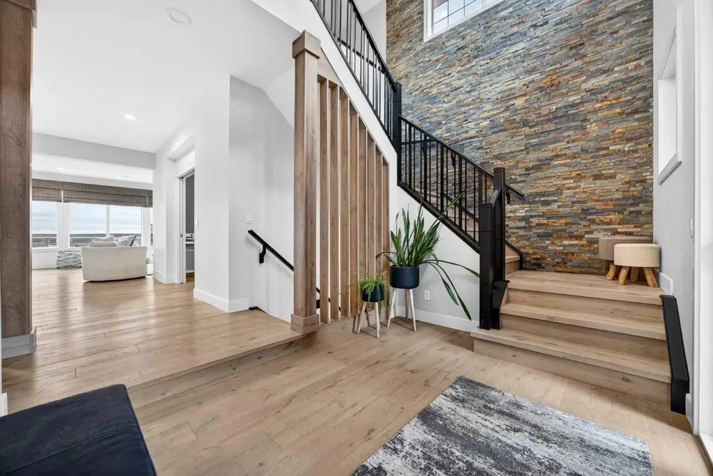 224 Springbluff Heights SW Calgary AB T3H 5B8