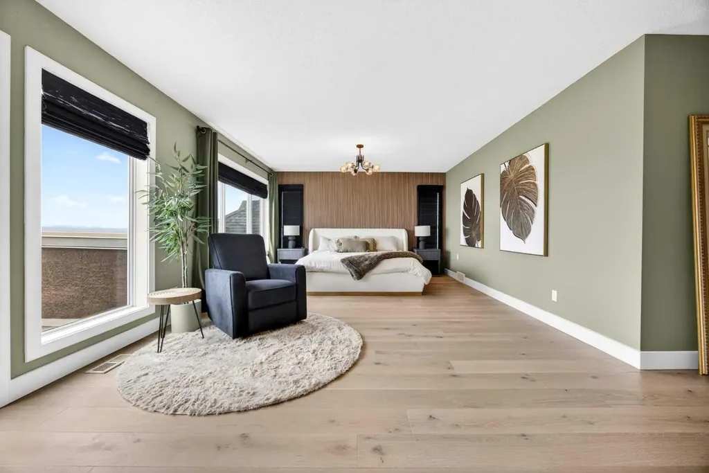 224 Springbluff Heights SW Calgary AB T3H 5B8