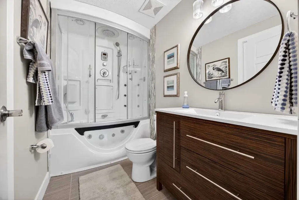 224 Springbluff Heights SW Calgary AB T3H 5B8