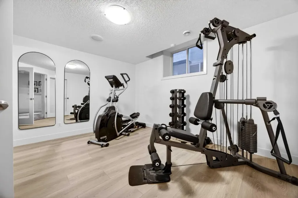 224 Springbluff Heights SW Calgary AB T3H 5B8