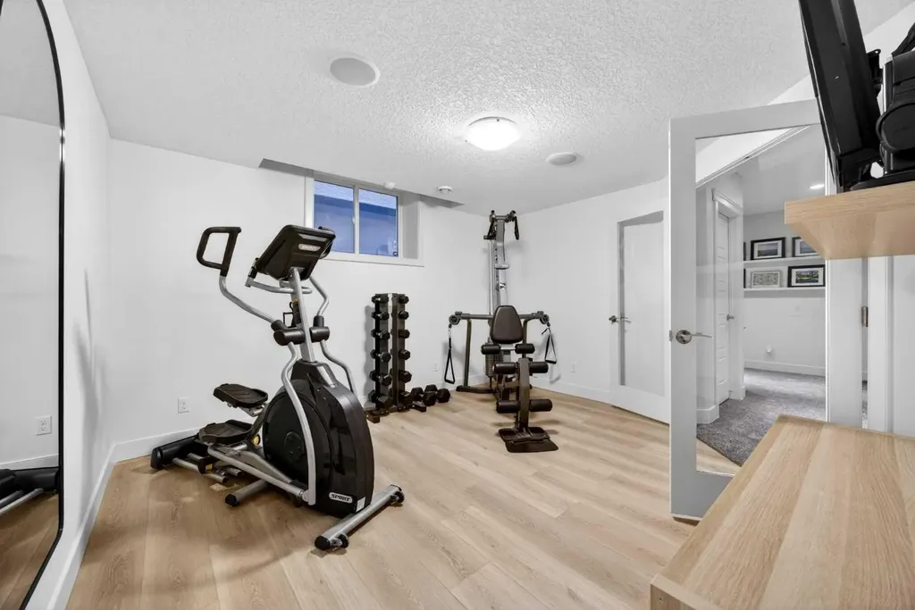 224 Springbluff Heights SW Calgary AB T3H 5B8
