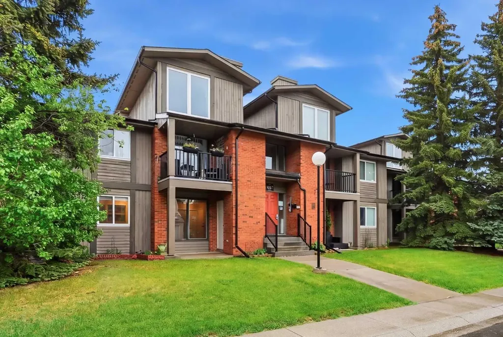 6400 Coach Hill Road SW Calgary AB T3H 1l6