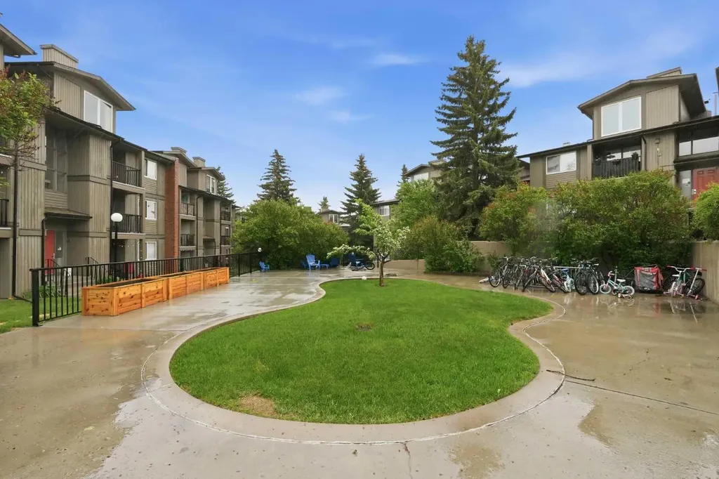 6400 Coach Hill Road SW Calgary AB T3H 1l6