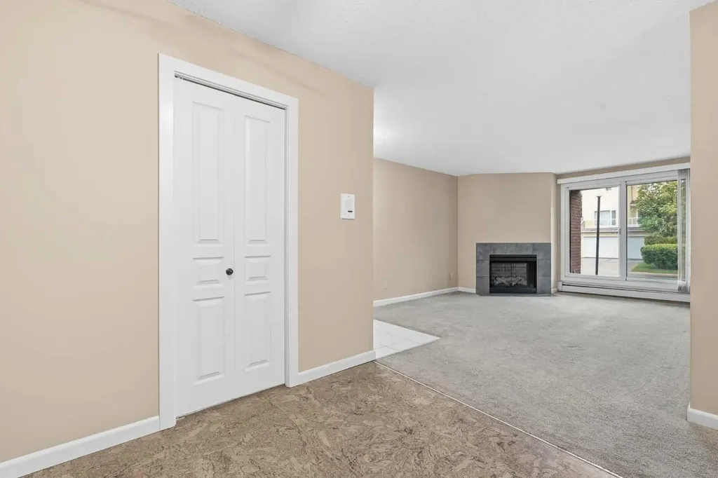 6400 Coach Hill Road SW Calgary AB T3H 1l6