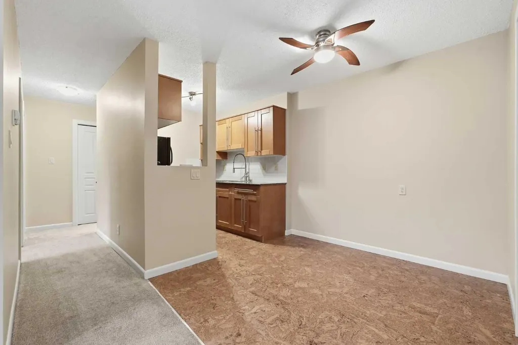 6400 Coach Hill Road SW Calgary AB T3H 1l6