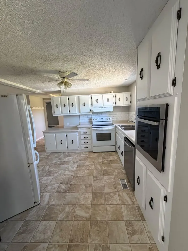 9701 95 Street La Crete AB T0H2H0