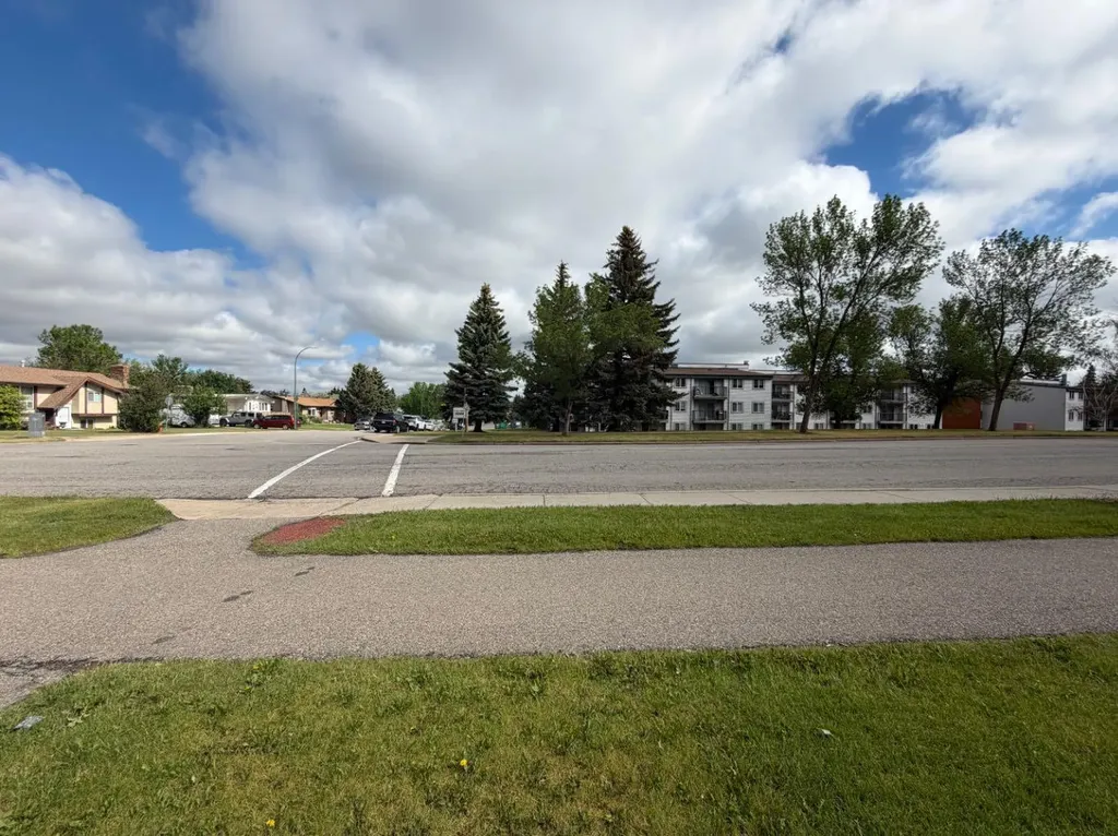 295 Columbia Boulevard W Lethbridge AB T1K 4B8