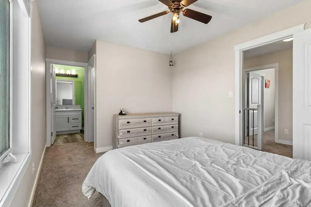 87 Almond Crescent Blackfalds AB T4M 0J5