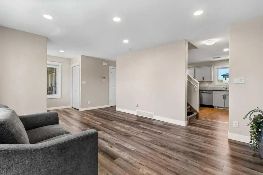 87 Almond Crescent Blackfalds AB T4M 0J5