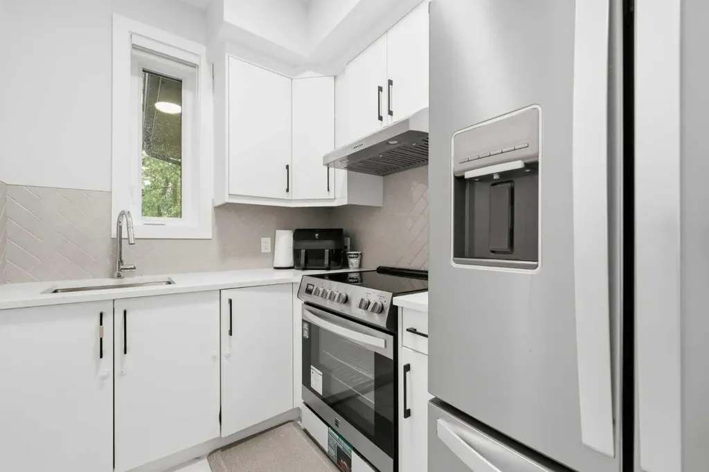 105 Rockhaven Green NW Calgary AB T3G 0C5