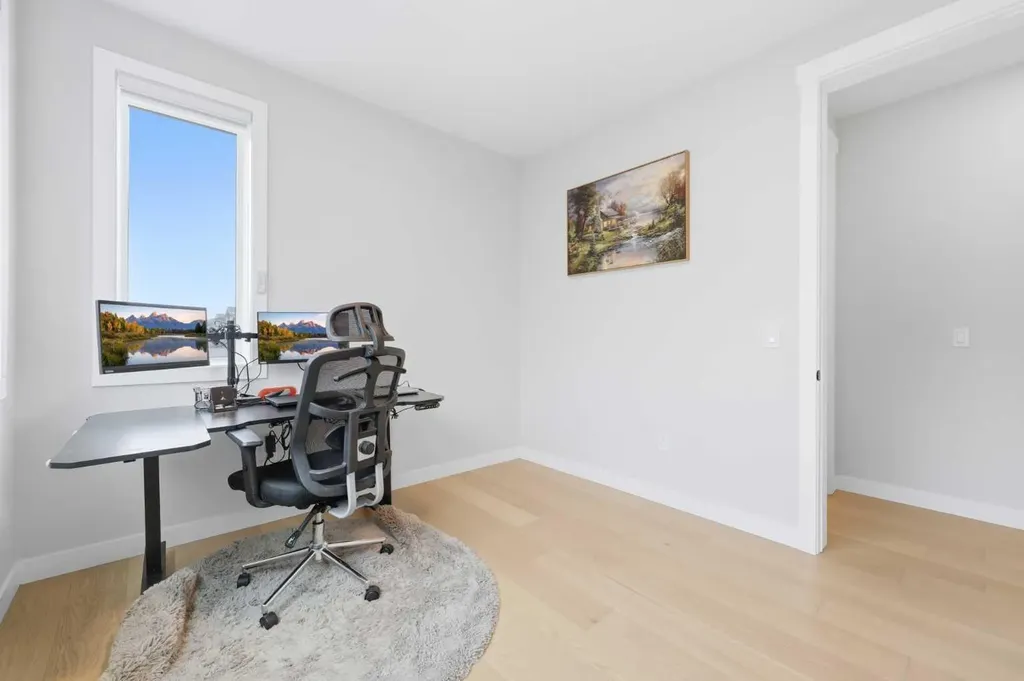 105 Rockhaven Green NW Calgary AB T3G 0C5