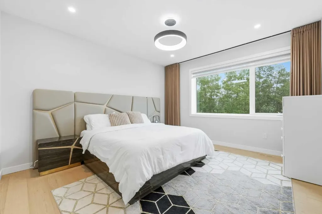 105 Rockhaven Green NW Calgary AB T3G 0C5