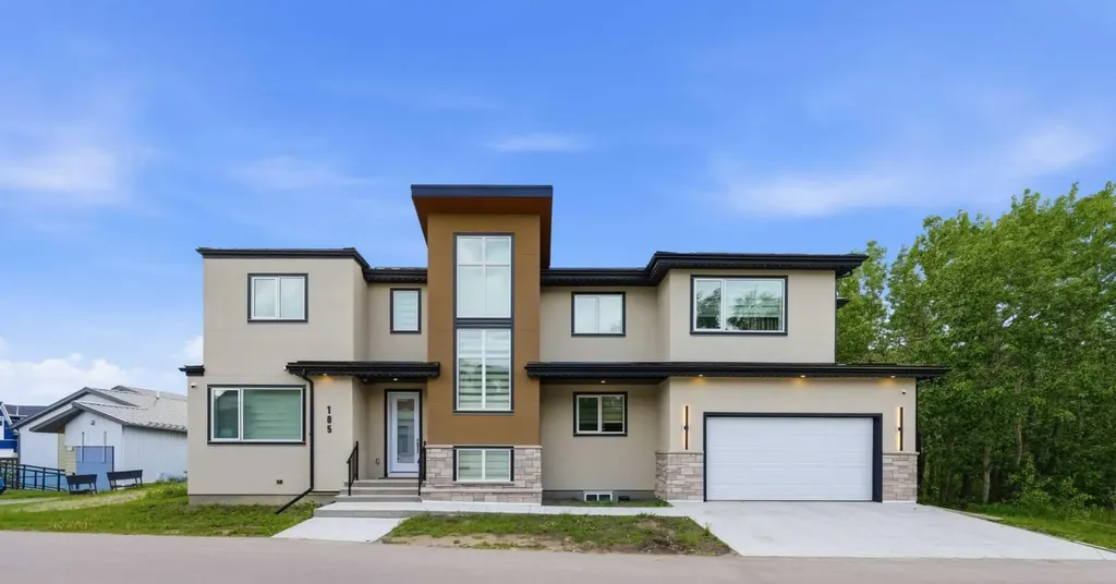 105 Rockhaven Green NW Calgary AB T3G 0C5