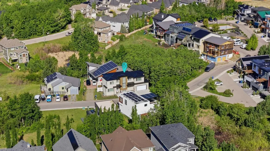 105 Rockhaven Green NW Calgary AB T3G 0C5