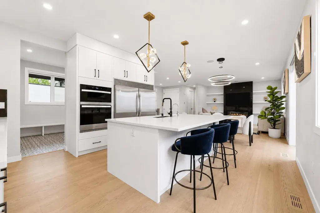 105 Rockhaven Green NW Calgary AB T3G 0C5