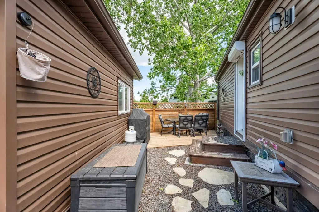 370165 79 Street E Rural Foothills County AB T0L 0A0