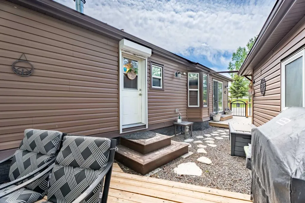 370165 79 Street E Rural Foothills County AB T0L 0A0