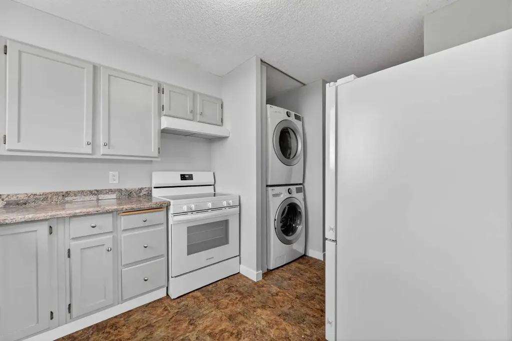 145 Point Drive NW Calgary AB T3B4W1