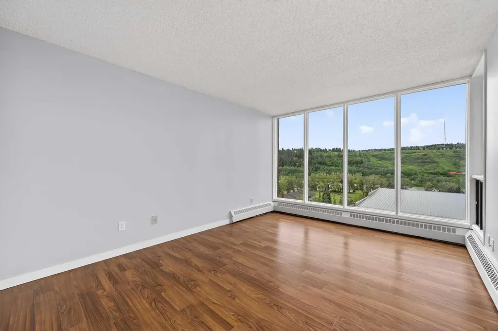 145 Point Drive NW Calgary AB T3B4W1