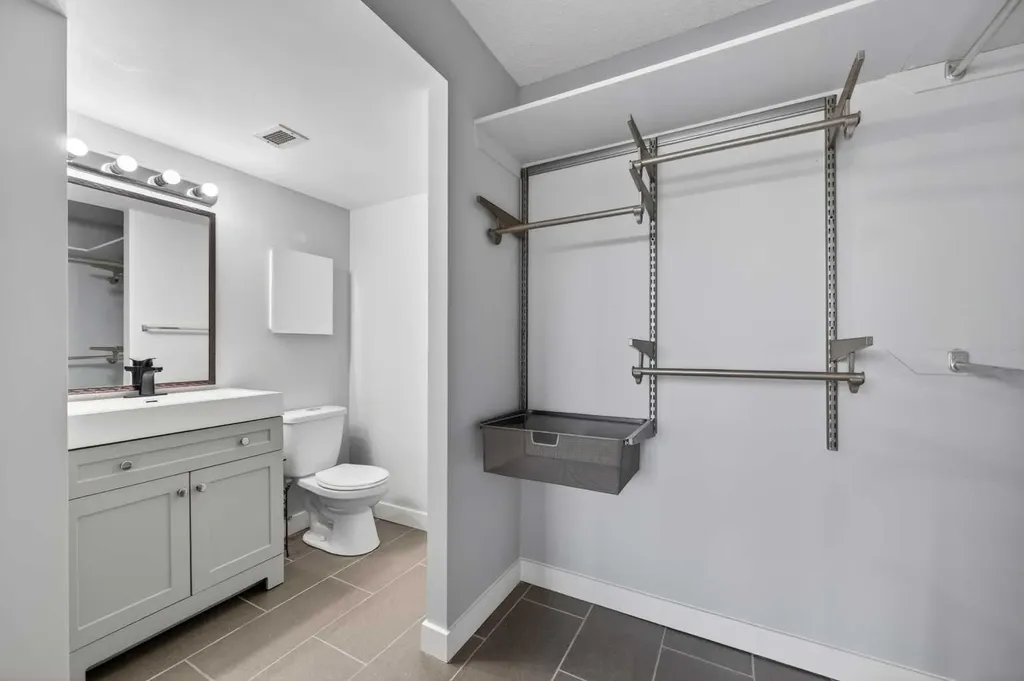 145 Point Drive NW Calgary AB T3B4W1