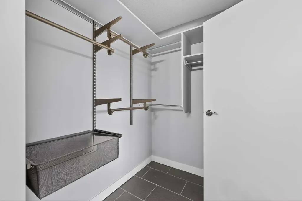145 Point Drive NW Calgary AB T3B4W1