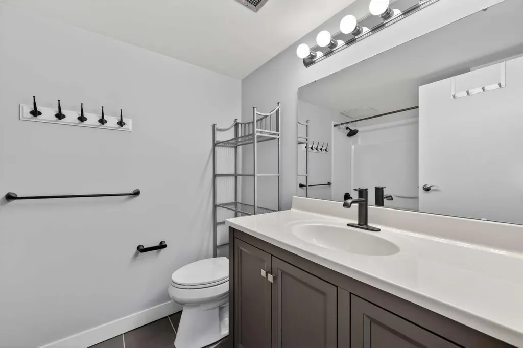 145 Point Drive NW Calgary AB T3B4W1