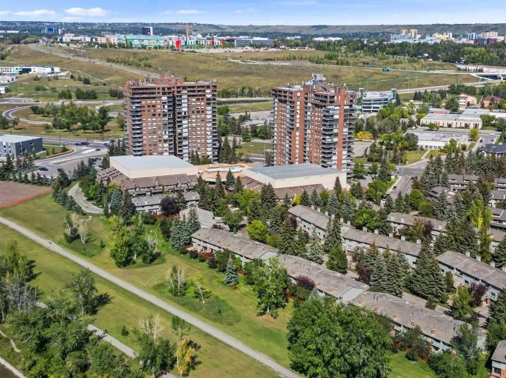 145 Point Drive NW Calgary AB T3B4W1