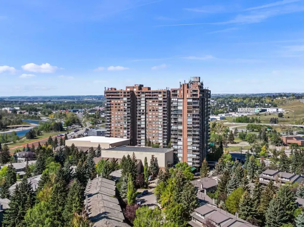 145 Point Drive NW Calgary AB T3B4W1